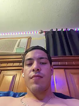 Snapshot of Tupapi696969q chatting on 04.26.26 Tupapi696969q online show from 04.26.26
