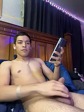 Snapshot of Tupapi696969q chatting on 05.07.26 Tupapi696969q online show from 05.07.26