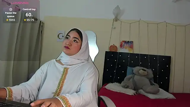 SamiraAwada online show from 05.13.26