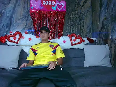 Noah Blackk online show from 02.13.26