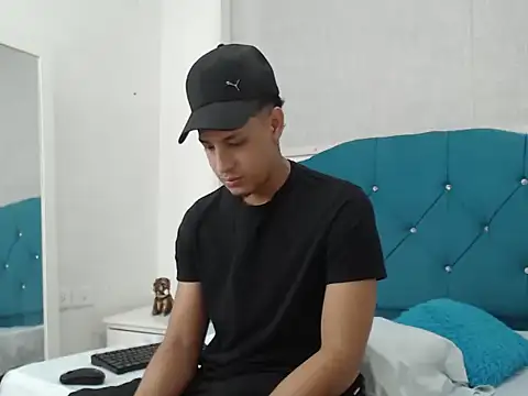 Noah Blackk online show from 03.12.26