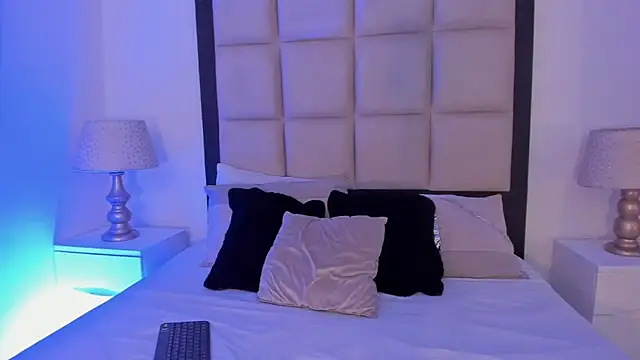 SussyFox online show from 03.04.26