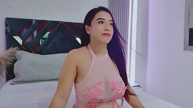 Snapshot of AmyTorres_ chatting on 06.17.26 AmyTorres online show from 06.17.26