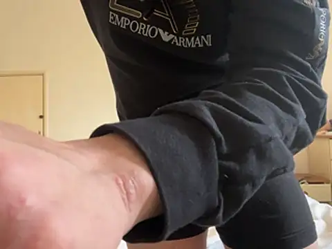 Snapshot of malcolm2334 chatting on 04.04.26 malcolm2334 online show from 04.04.26