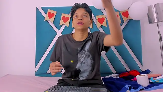 natasha and zoe online show from 02.22.26