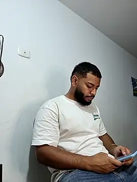 KLEYTON33 online show from 03.03.26