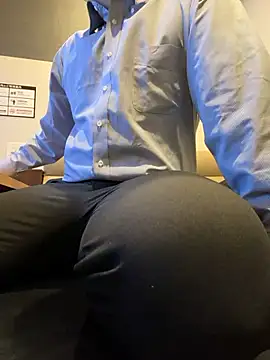 Snapshot of yuuuuusuke00 chatting on 03.24.26 yuuuuusuke00 online show from 03.24.26