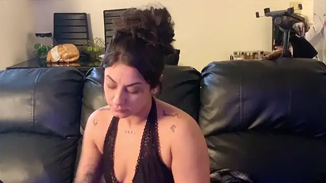 Snapshot of TattedTToes chatting on 02.14.26 TattedTToes online show from 02.14.26