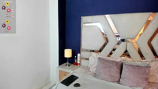 Sara Evaanns online show from 07.28.26