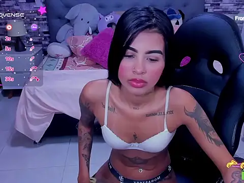 Mia Lover  online show from 03.10.26