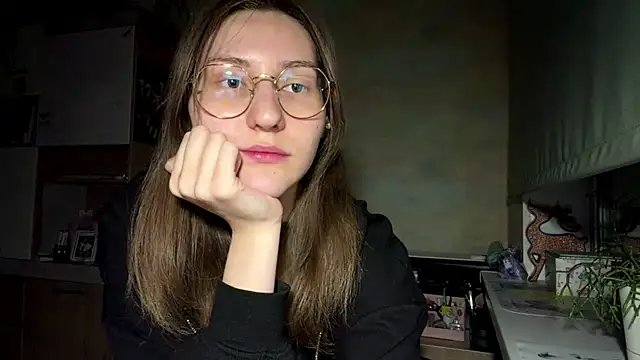 Miaaa Moon online show from 04.24.26