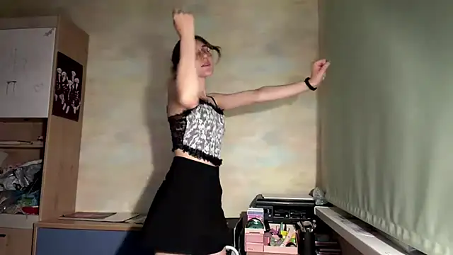 Miaaa Moon online show from 06.16.26