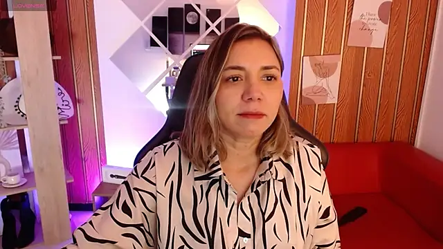 milfsecret69 online show from 07.07.26