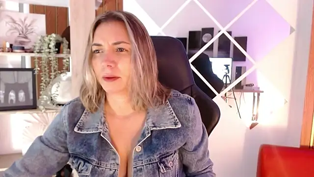 milfsecret69 online show from 07.12.26