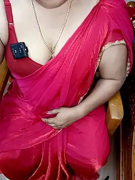 Snapshot of silk_rose05 chatting on 03.10.26 silk rose05 online show from 03.10.26