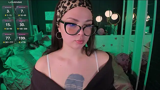 Maykinkya online show from 02.23.26