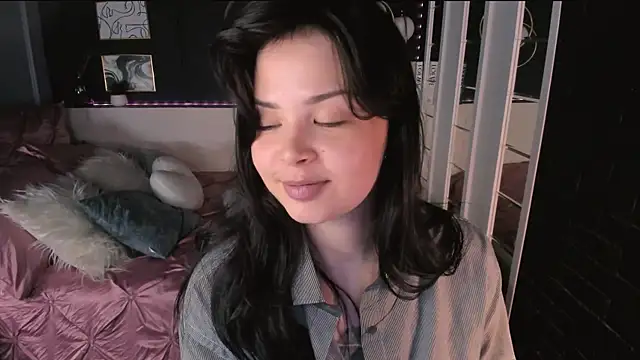 Maykinkya online show from 07.14.26
