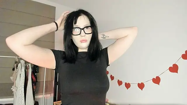 Snapshot of AuraShift chatting on 03.20.26 AuraShift online show from 03.20.26