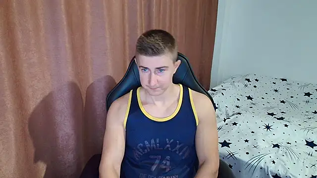 Snapshot of TodMusclePower9 chatting on 02.13.26 TodMusclePower9 online show from 02.13.26