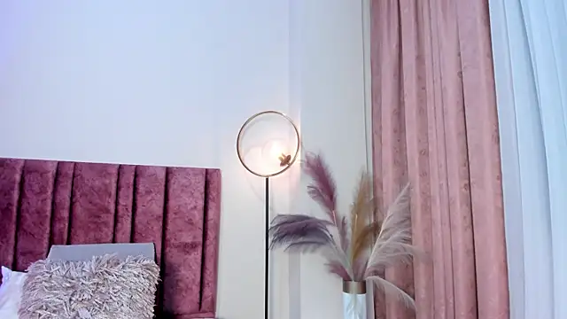 KeniaCarterr online show from 02.20.26