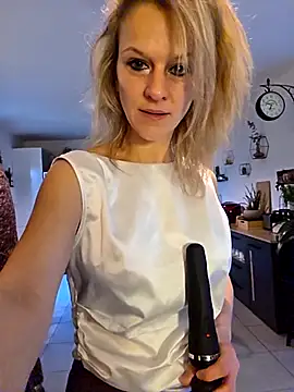 Couple-Kiwii-Orchidee-Boy online show from 02.08.26