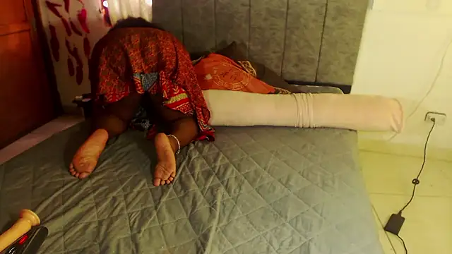 karlaebony online show from 02.20.26