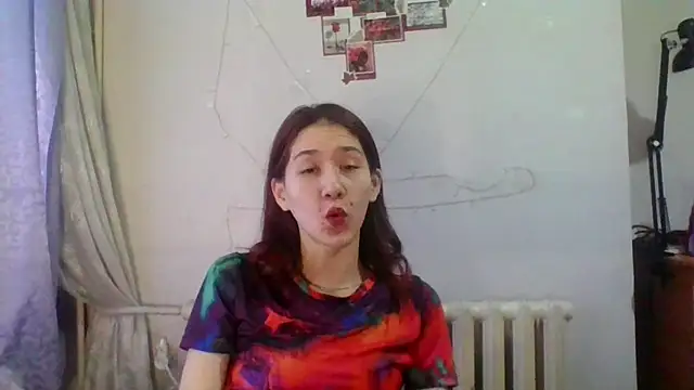 Snapshot of NickiKisinger chatting on 07.30.26 NickiKisinger online show from 07.30.26