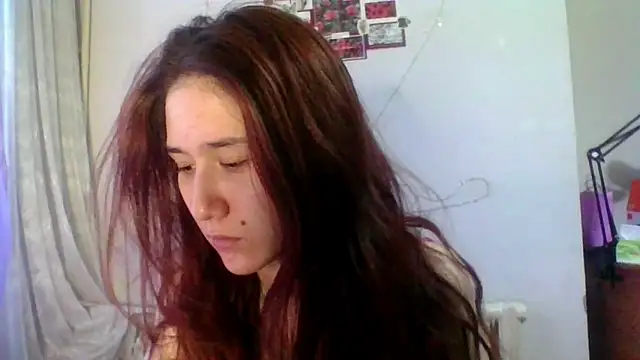 Snapshot of NickiKisinger chatting on 08.06.26 NickiKisinger online show from 08.06.26