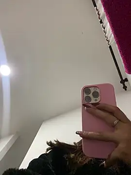 alison parkerr26 online show from 03.07.26