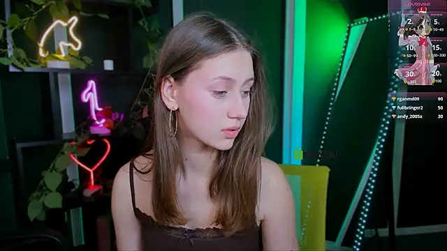 arianaa cat online show from 05.04.26