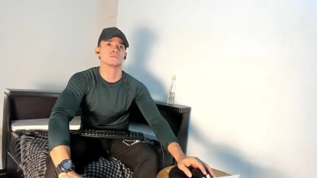 CRISTHIAN WOLF1 online show from 05.09.26