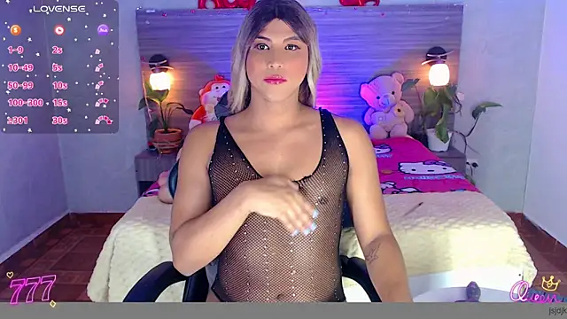 Snapshot of Sophia_Valentina chatting on 06.09.26 Sophia Valentina online show from 06.09.26