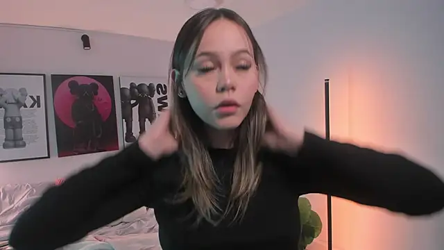 Hey lucy   online show from 03.02.26