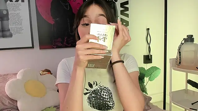 Hey lucy   online show from 04.24.26