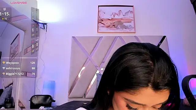 Snapshot of Lucia_velez chatting on 02.15.26 Lucia velez online show from 02.15.26