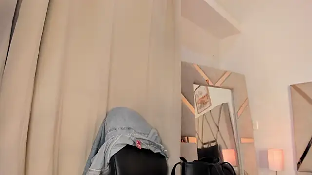 Snapshot of Lucia_velez chatting on 03.05.26 Lucia velez online show from 03.05.26