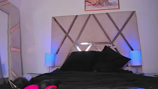 Snapshot of Lucia_velez chatting on 03.14.26 Lucia velez online show from 03.14.26