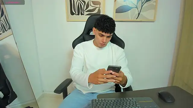 Snapshot of justin_payn14 chatting on 05.28.26 justin payn14 online show from 05.28.26