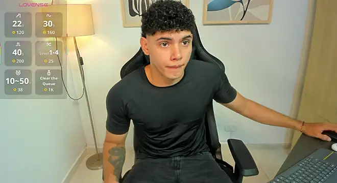 justin payn14 online show from 07.08.26