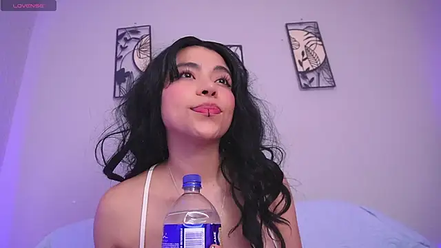 loveegirll1 online show from 04.29.26
