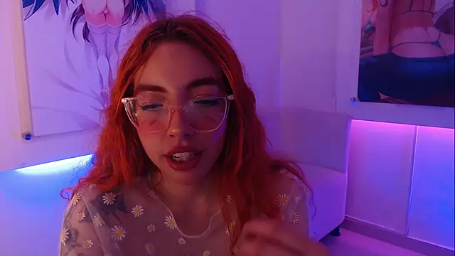 Snapshot of mere_in_redd chatting on 06.20.26 mere in redd online show from 06.20.26