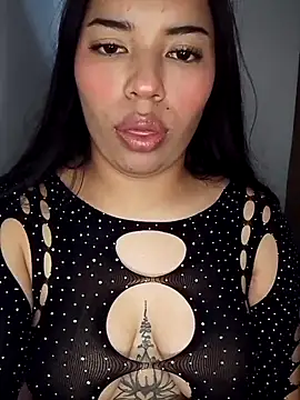 Snapshot of Scarlet_Luxe chatting on 02.07.26 Scarlet Luxe online show from 02.07.26