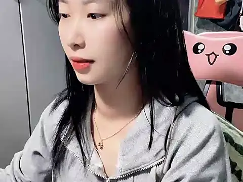 Snapshot of Linne6789 chatting on 03.03.26 Linne6789 online show from 03.03.26