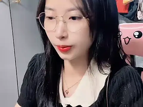 Snapshot of Linne6789 chatting on 03.04.26 Linne6789 online show from 03.04.26