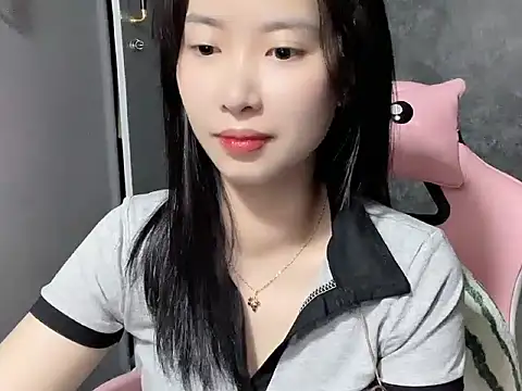 Snapshot of Linne6789 chatting on 03.05.26 Linne6789 online show from 03.05.26