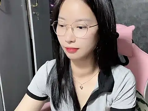 Snapshot of Linne6789 chatting on 03.12.26 Linne6789 online show from 03.12.26