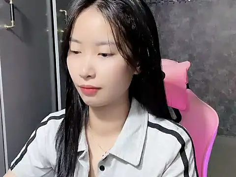 Snapshot of Linne6789 chatting on 03.13.26 Linne6789 online show from 03.13.26