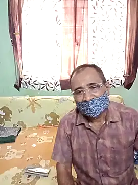 HoneyHush online show from 02.06.26