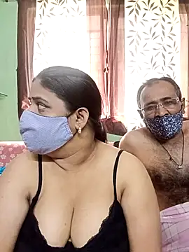 HoneyHush online show from 02.26.26