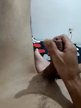 Snapshot of elvergon8721 chatting on 04.01.26 elvergon8721 online show from 04.01.26